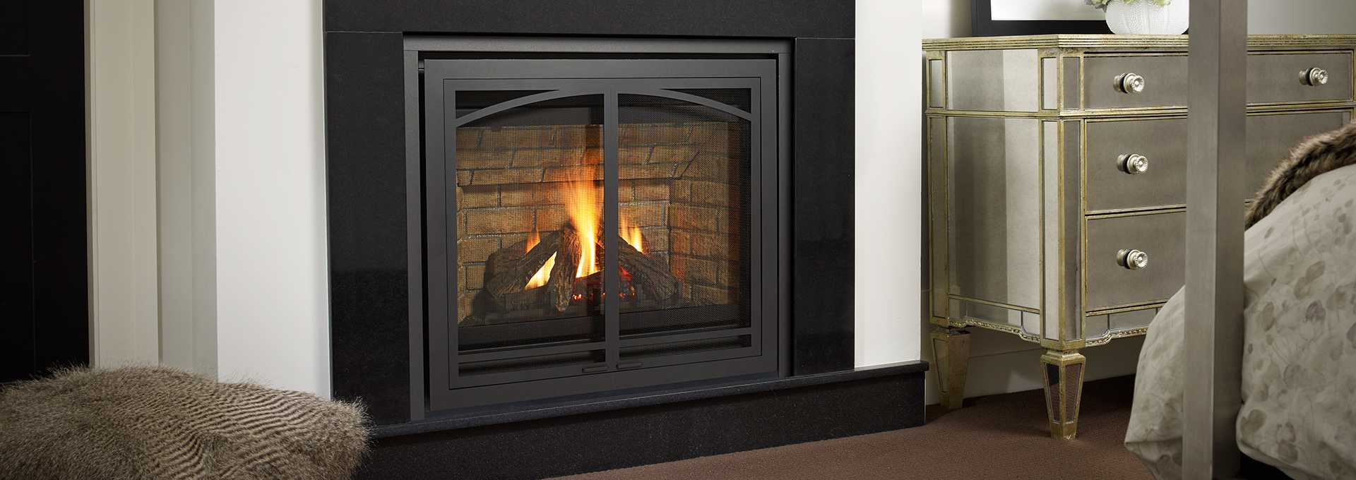 P33 Small Gas Fireplace Regency